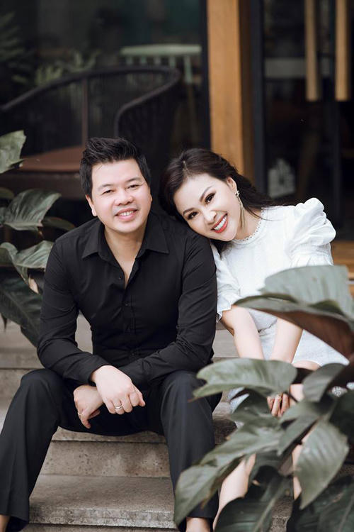 Người vợ phía sau ánh hào quang của ca sĩ Đăng Dương