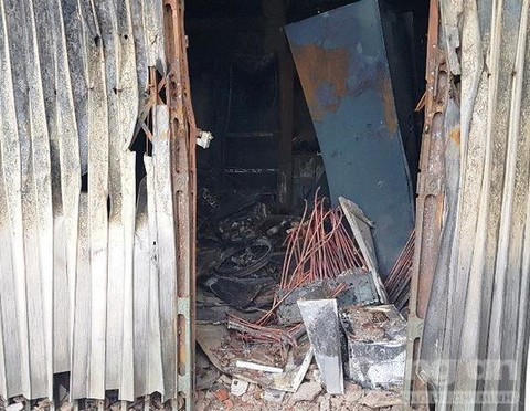 Cháy dữ dội trong căn nhà khóa trái cửa, 3 mẹ con thiệt mạng