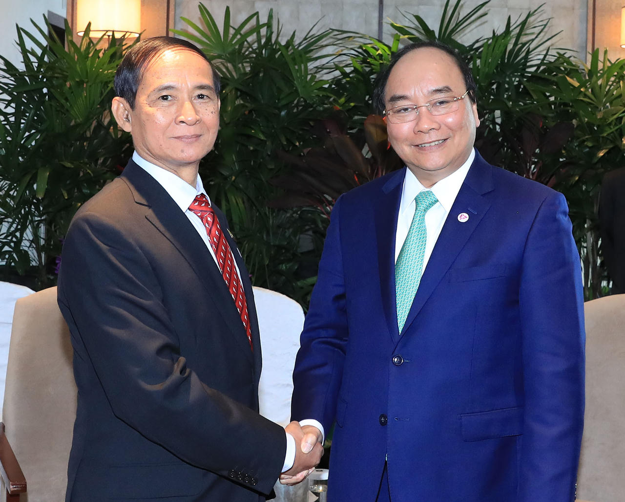 Thủ tướng Nguyễn Xuân Phúc tiếp xúc song phương Tổng thống Indonesia và Myanmar
