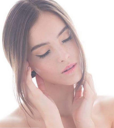 Vanessa Ponce có nhiều năm làm người mẫu nên kỹ năng catwalk cũng như chụp ảnh luôn nổi bật.