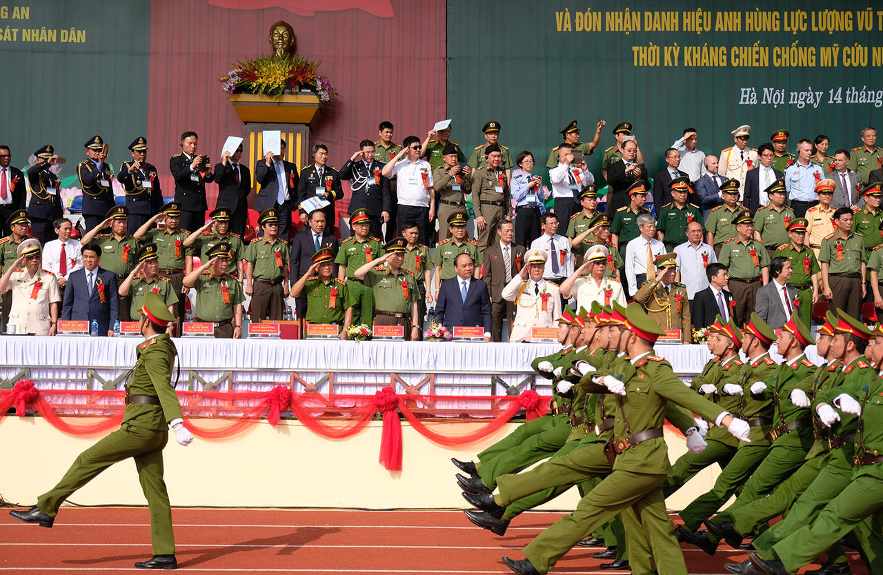 Thủ tướng: Hãy nỗ lực phấn đấu để nhân dân dành trọn tin yêu với công an