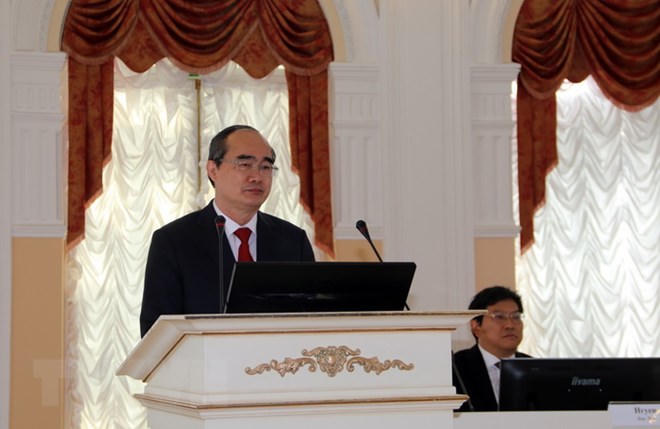 St. Petersburg kỷ niệm 95 năm ngày Chủ tịch Hồ Chí Minh đến Nga