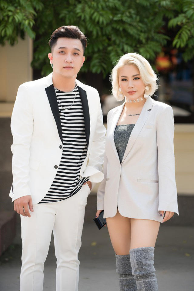 Sự kiện còn có sự xuất hiện của ca sĩ Yến Lê và Yanbi.