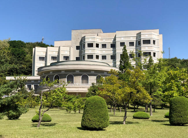 Ngỡ ngàng trước khách sạn siêu sang Triều Tiên tiếp đón các nhà báo quốc tế