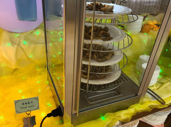 Ngỡ ngàng trước khách sạn siêu sang Triều Tiên tiếp đón các nhà báo quốc tế