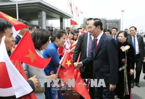 Chủ tịch nước đến Tokyo, bắt đầu chuyến thăm cấp Nhà nước tới Nhật Bản