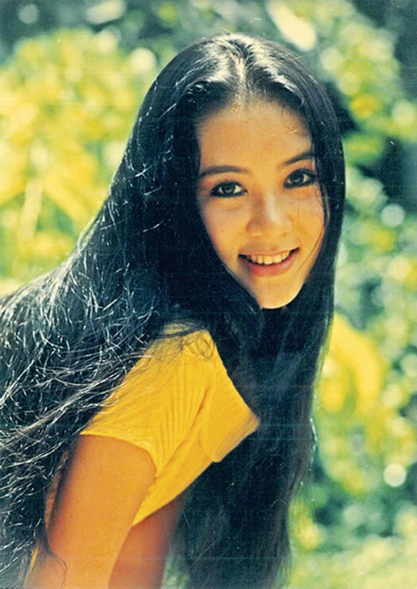  Vẻ đẹp của nàng thơ xứ Huế, Mộng Vân. 