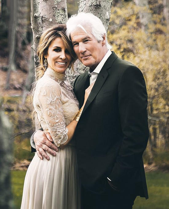 Richard Gere và cô dâu trong ngày cưới.