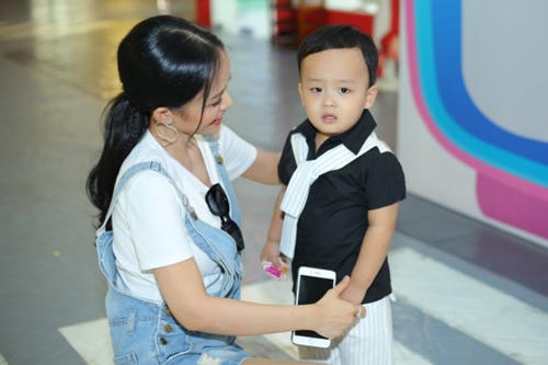 Thanh Trúc dẫn con đi sự kiện hồi tháng 5.