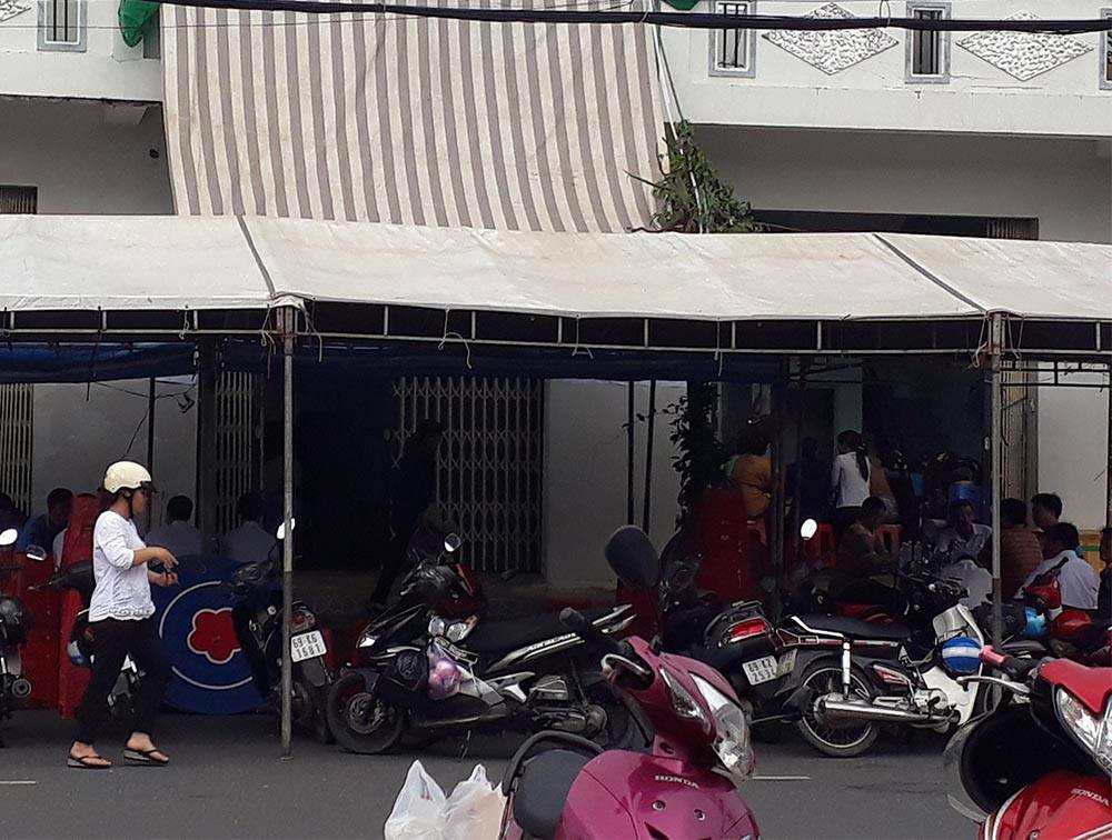 Thầy giáo bị đột quỵ tử vong khi đi coi thi THPT quốc gia