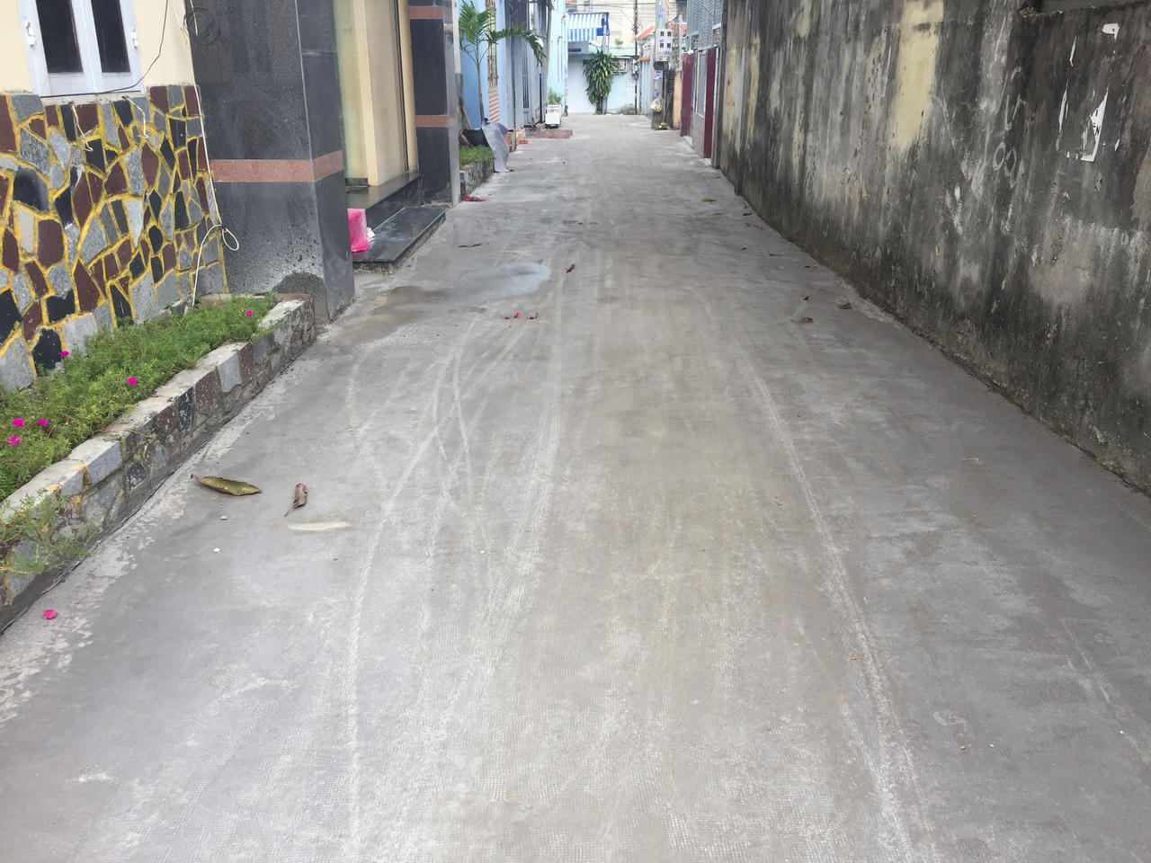 Cả khu phố tự bỏ tiền làm đường