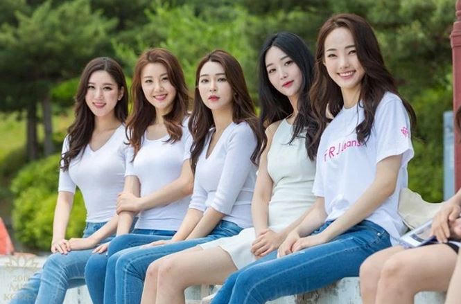 MC cuộc thi Hoa hậu Hàn Quốc 2018 được khen đẹp hơn cả thí sinh - ảnh 13