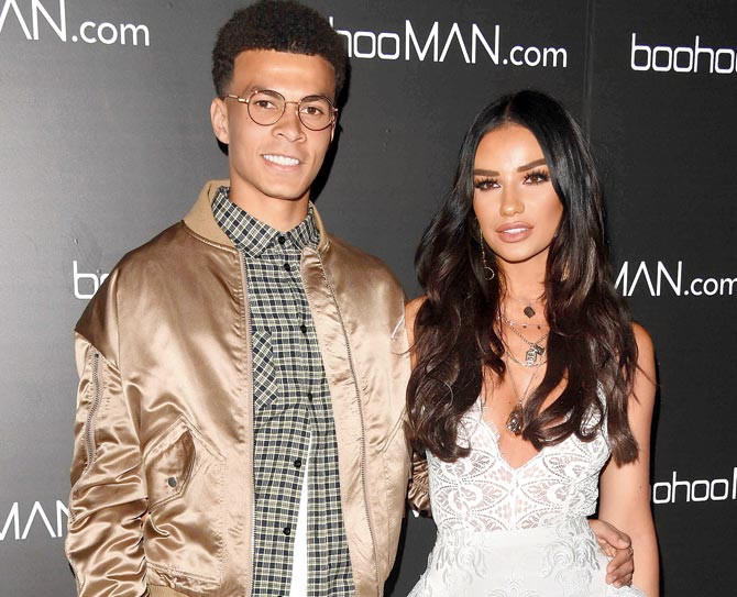 Bóng hồng nào là WAG hot nhất tuyển Anh?