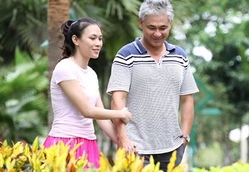 fan 'ganh ty' voi nguoi dan ong luon duoc my tam tin cay va o ben hinh anh 1