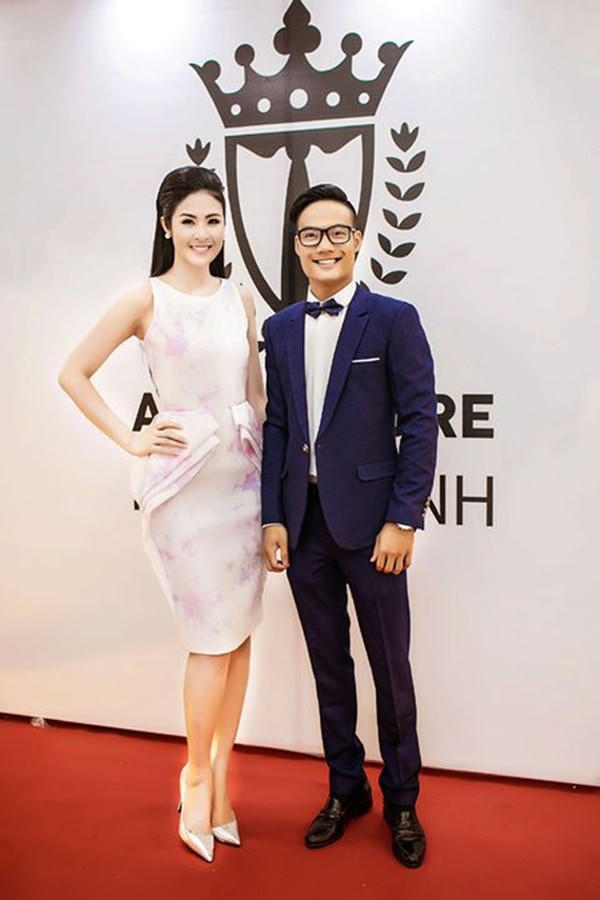 Em trai Hoa hậu Ngọc Hân tên là Đặng Quang Huy, sinh 1990 và sở hữu gương mặt hiền lành, tri thức.