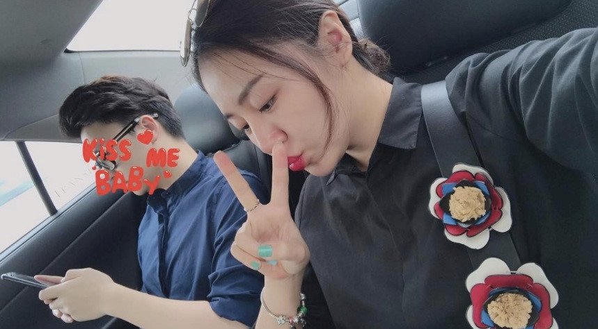 Hôn phu Tú Anh phủ nhận mời Văn Mai Hương dự đám cưới