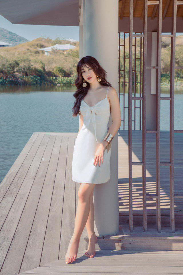 Mỹ Linh sở hữu chiều cao 1,71m.