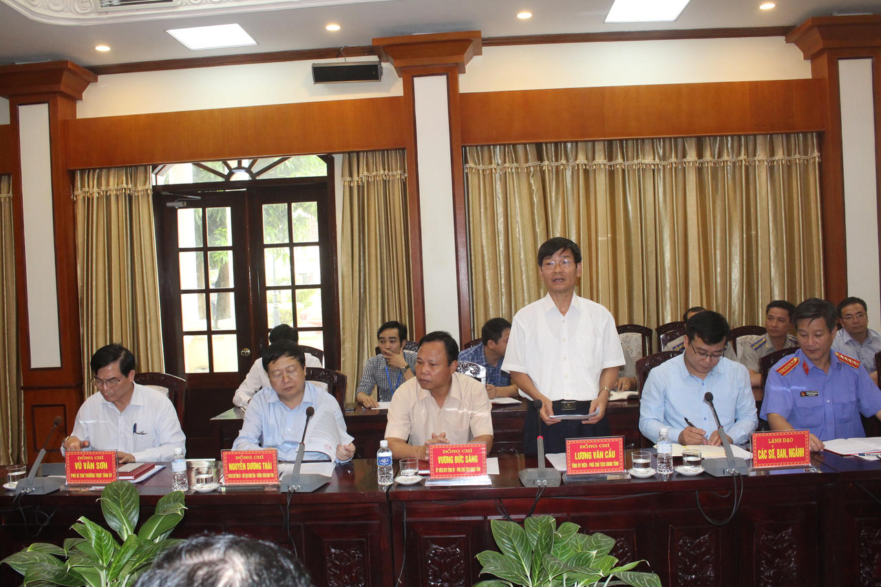 Bộ trưởng Lê Thành Long làm việc với Thường trực Tỉnh ủy Hải Dương