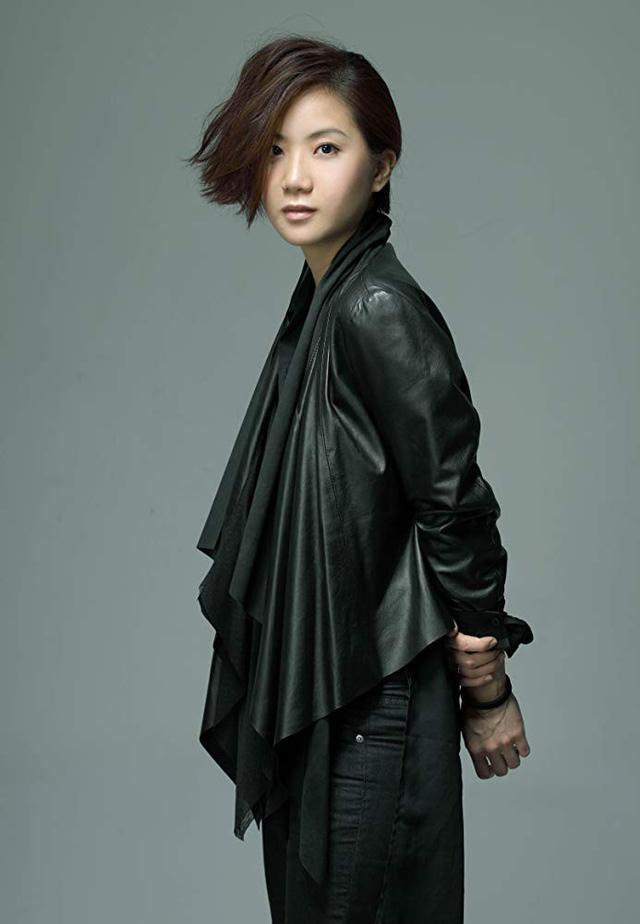  Suốt những năm qua, Ellen hoạt động tích cực để ủng hộ và bảo vệ cộng đồng người đồng tính tại Hồng Kông. 