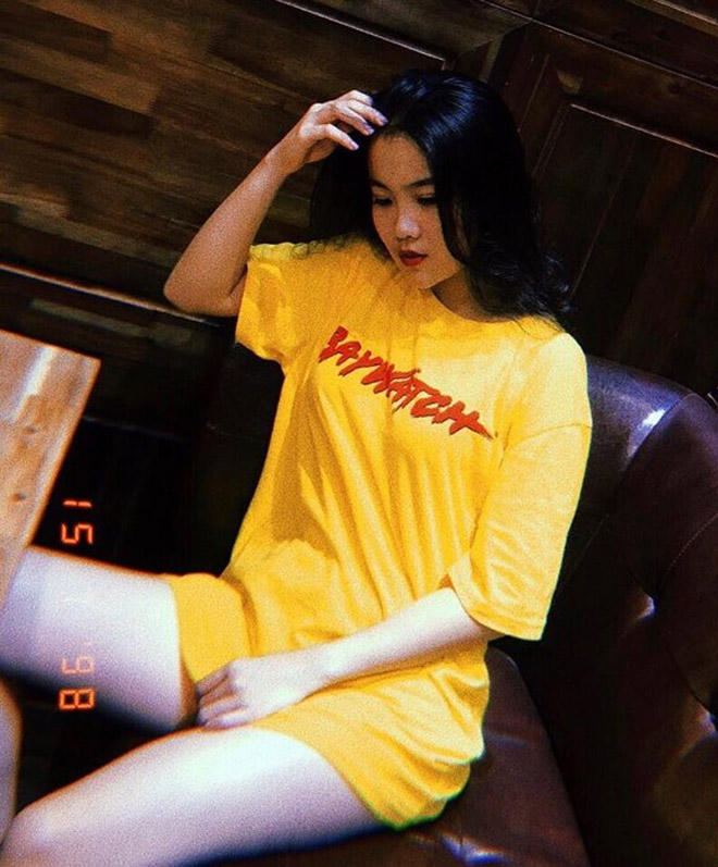 van hau u23 lap sieu pham, ban gai xinh nhu hot girl bi san lung hinh anh 8