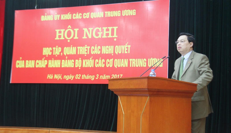 Điều động, bổ nhiệm cán bộ cao cấp