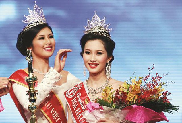 Đặng Thu Thảo khi đăng quang vào năm 2012
