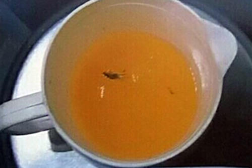 Kết quả giám định cho thấy ca nước mà thiếu uý Đạt uống có chứa ma tuý đá. Ảnh: Công an cung cấp