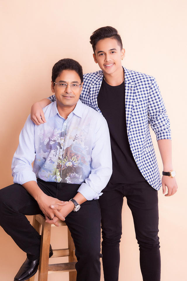 Con trai út của hoa hậu Diệu Hoa khá giống bố