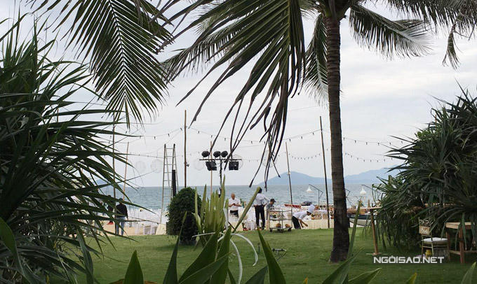 Lễ đính hôn giản dị mà sang trọng của Trường Giang - Nhã Phương