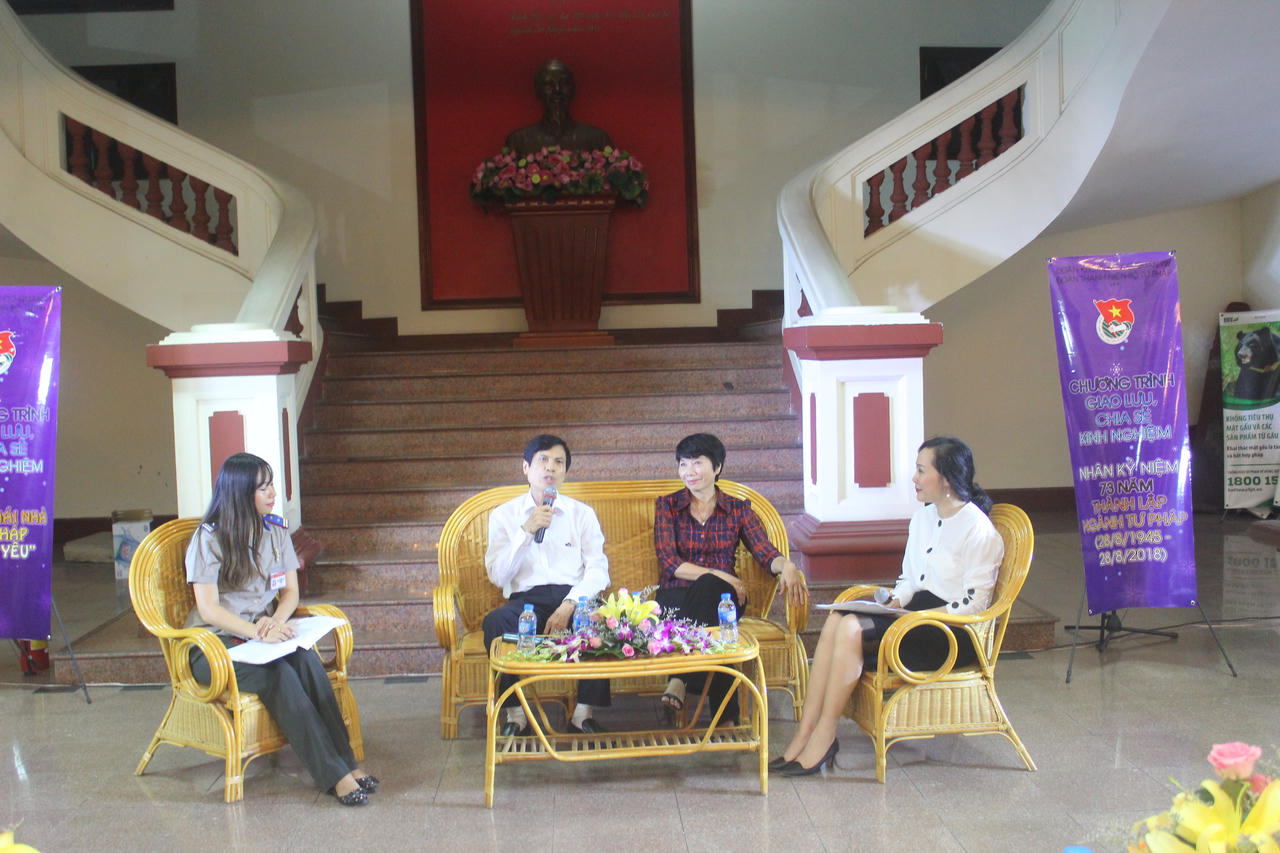 Bộ Tư pháp tổ chức nói chuyện truyền thống