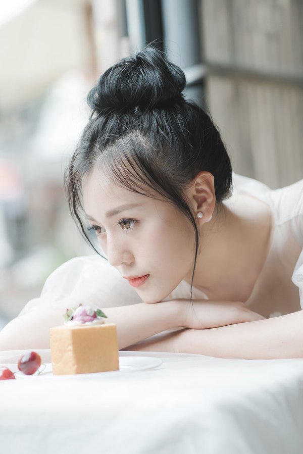 ‘Quỳnh búp bê’: 99% đàn ông phản bội người phụ nữ của họ