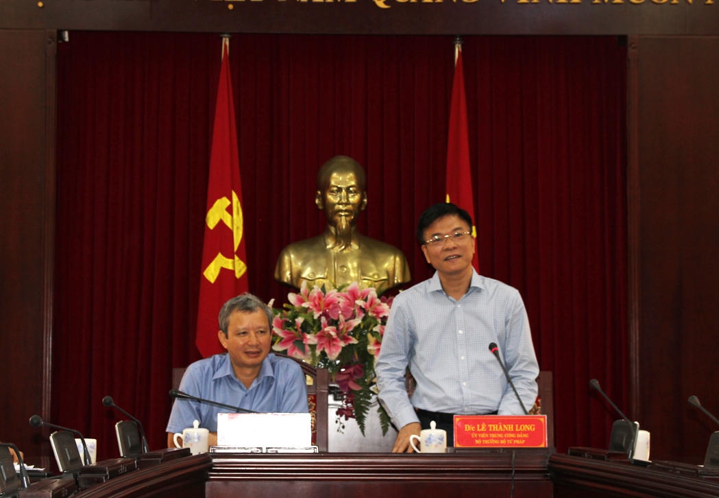 Bộ trưởng Lê Thành Long làm việc với Thường trực Tỉnh ủy Thừa Thiên Huế