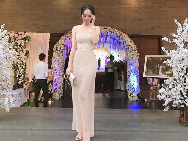 Vóc dáng chuẩn của cô bạn.