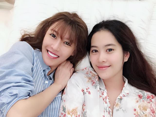 Nam Em và Quế Vân hội ngộ sau nửa năm lùm xùm tình ái với Trường Giang đã lắng xuống.