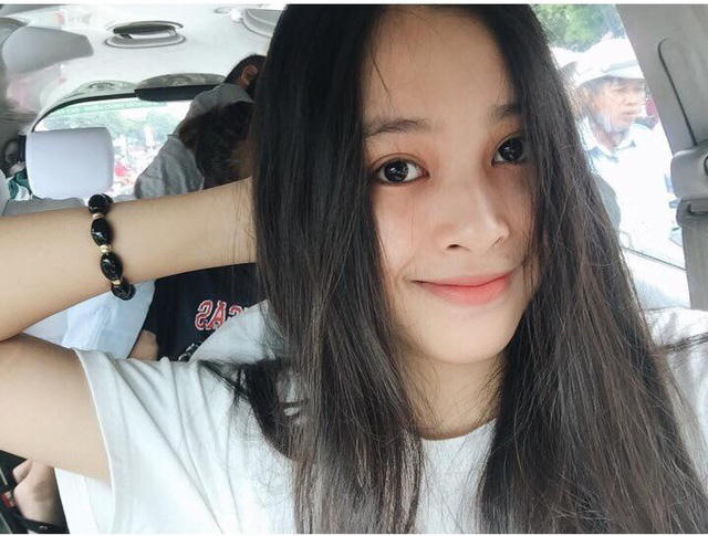 Bất ngờ hình ảnh thời thơ ấu của Hoa hậu, Á hậu Việt Nam 2018