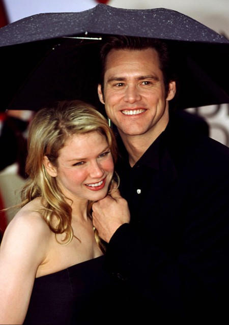 Hai ngôi sao nổi tiếng của dòng phim hài Renée Zellweger và Jim Carrey cũng từng có thời gian hẹn hò lãng mạn bên nhau. Tuy nhiên, mối quan hệ này chỉ kéo dài được một năm và cho đến bây giờ nhiều người vẫn không hiểu được lý do tại sao Renée Zellweger và Jim Carrey chia tay nhau.
