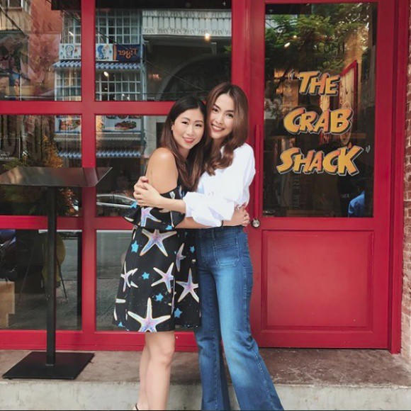 Hà Tăng có mối quan hệ rất tốt với chị chồng.