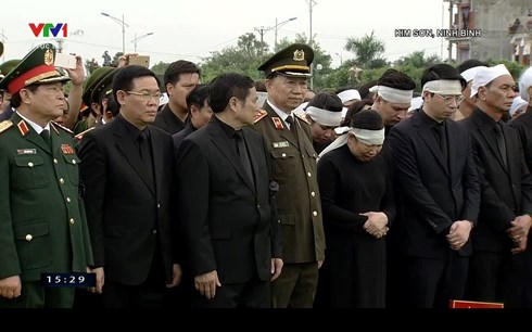 Xúc động tiễn biệt cố Chủ tịch nước Trần Đại Quang về lòng đất mẹ