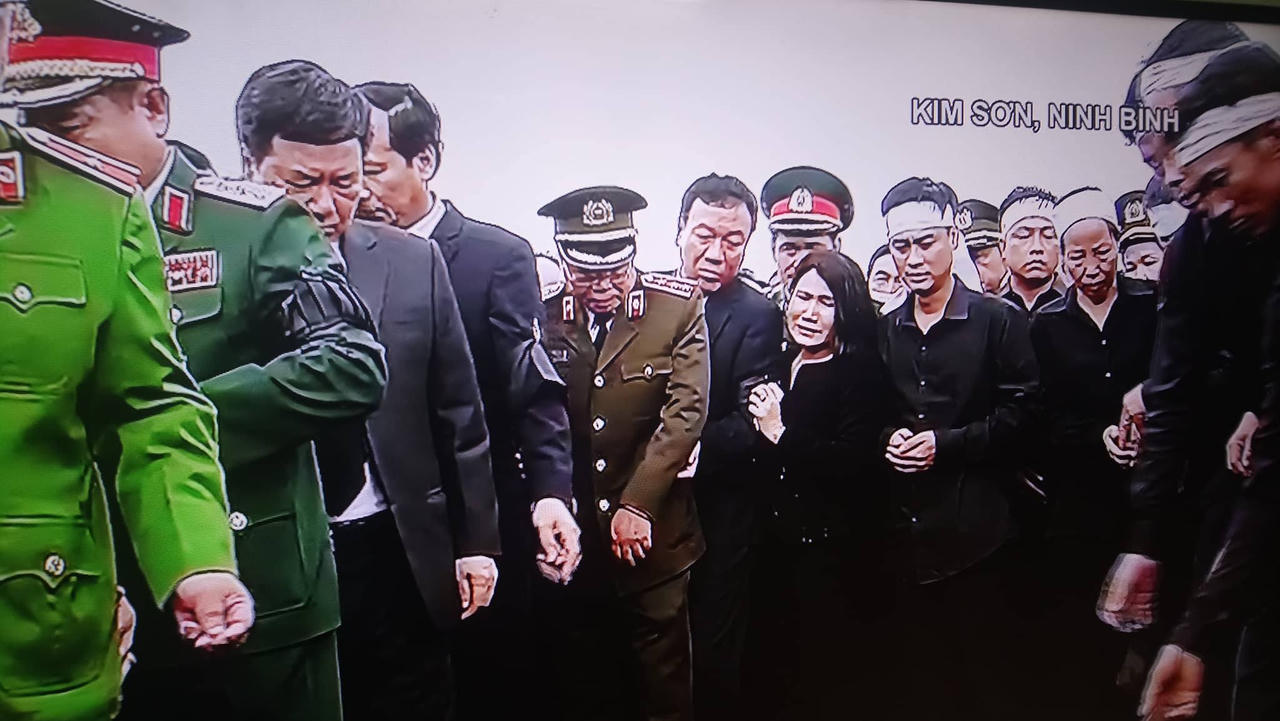 Xúc động tiễn biệt cố Chủ tịch nước Trần Đại Quang về lòng đất mẹ