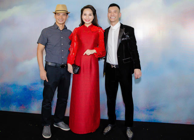 Nghệ sĩ hài Xuân Bắc và MC Mỹ Lan cũng có mặt.