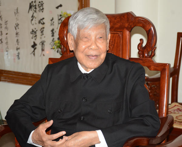 Tổng Bí thư Đỗ Mười: Nhà Lãnh đạo luôn nói đi đôi với làm 