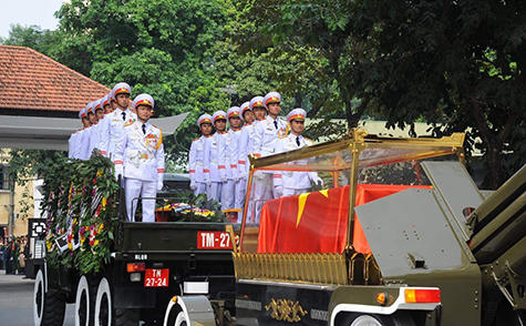 Long trọng tiễn biệt cố Tổng Bí thư Đỗ Mười về nơi an giấc ngàn thu...