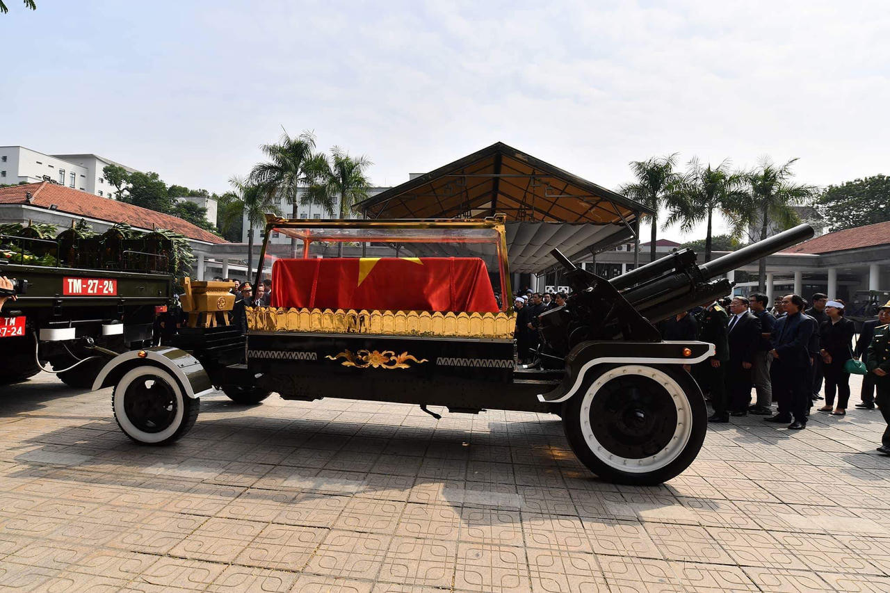 Long trọng tiễn biệt cố Tổng Bí thư Đỗ Mười về nơi an giấc ngàn thu...