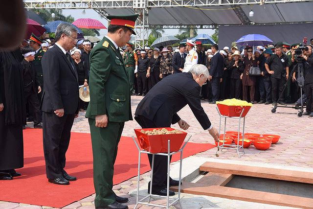 Long trọng tiễn biệt cố Tổng Bí thư Đỗ Mười về nơi an giấc ngàn thu...