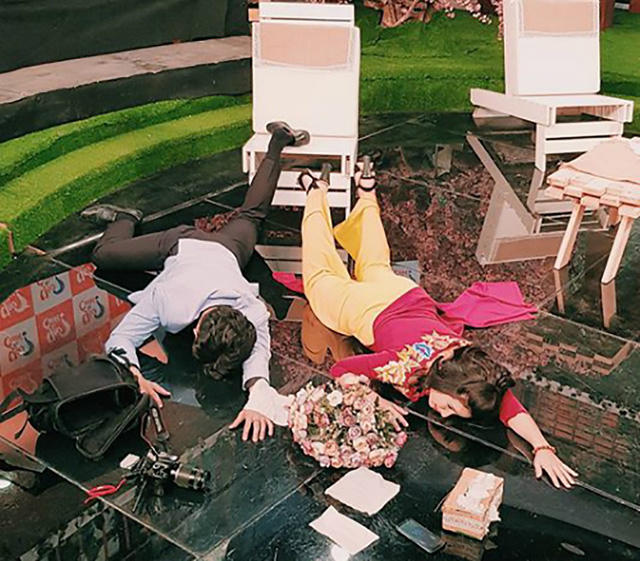 MC Quang Bảo và Cát Tường cũng ngã sấp mặt tại trường quay