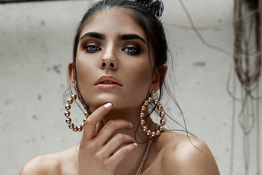 Hoa hậu Áo, đối thủ của Tiểu Vy bị tước vương miện - Ảnh 4.