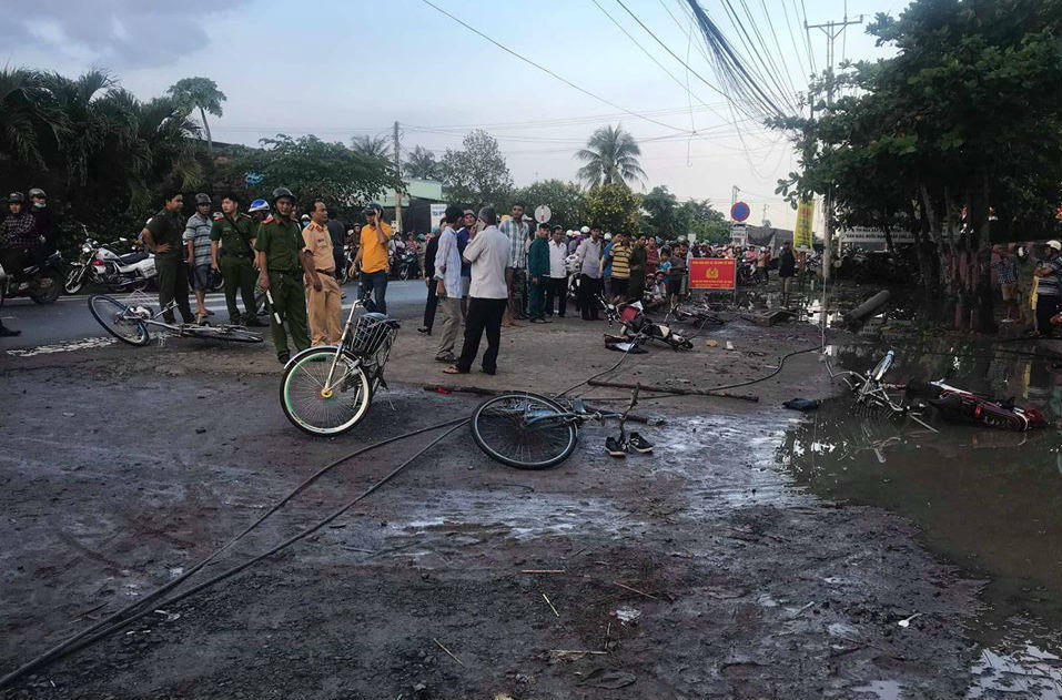 Vụ điện giật chết trước cổng trường: Lời kể của nữ sinh thoát nạn