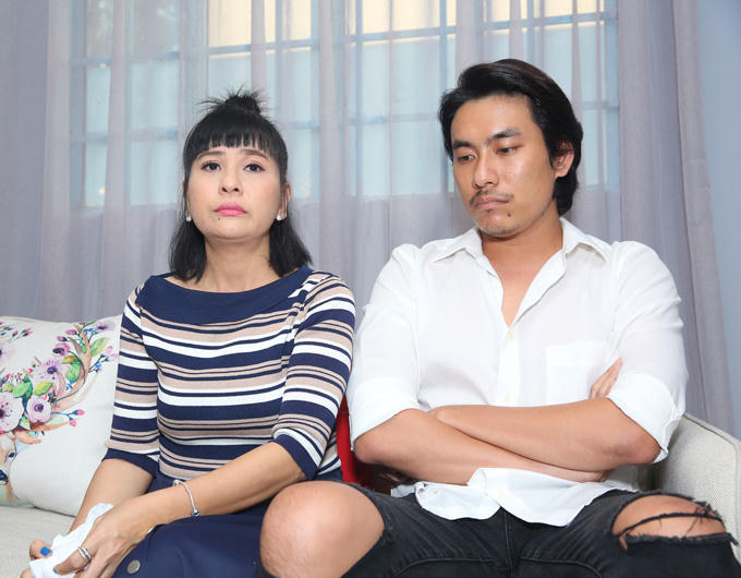 Cát Phượng và Kiều Minh Tuấn trong buổi gặp gỡ báo chí tại TP HCM, chiều 14/10.