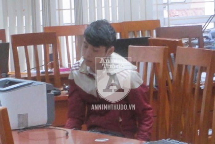 Kẻ đâm trọng thương người yêu cũ ở phố Bùi Thị Xuân đầu thú