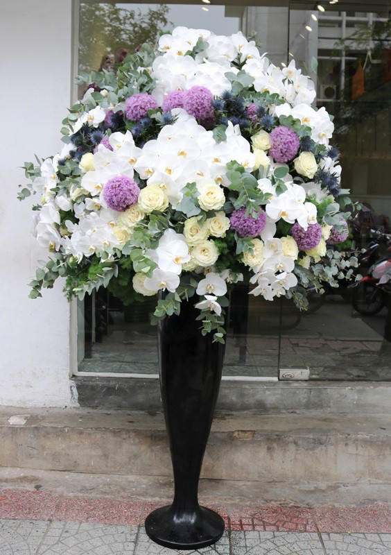 Bình hoa 70 triệu đồng này thuộc sở hữu của một đại gia ở quận 7